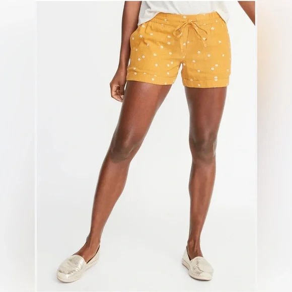 Old Navy Flower Shorts - Picture 1 of 5